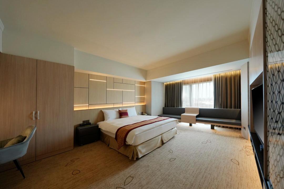 Evergreen Plaza Hotel - Tainan Eksteriør bilde